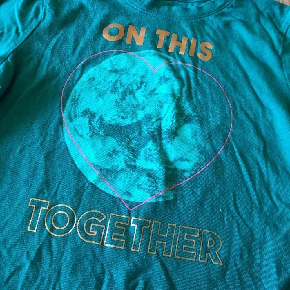 OLD NAVY Short Sleeve Graphic Tee Shirt Size Small (6-7)